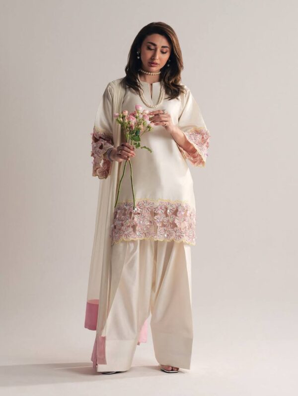 NEW DESIGNER PARTY WEAR WHITE COLOR FARSHI SALWAR READYMADE COLLECTION - M